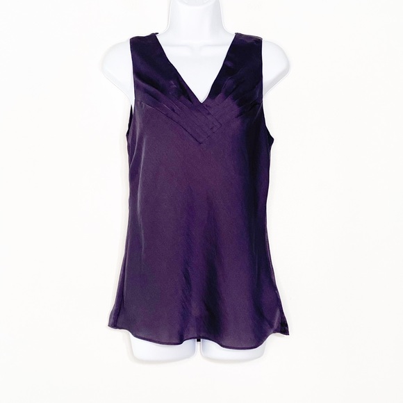 Banana Republic Tops - Banana Republic women's purple top size 4